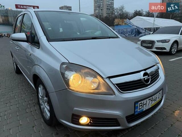 Сірий Опель Зафіра, об'ємом двигуна 1.9 л та пробігом 171 тис. км за 5700 $, фото 1 на Automoto.ua