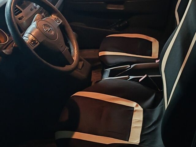 Серый Опель Зафира, объемом двигателя 1.8 л и пробегом 395 тыс. км за 4200 $, фото 6 на Automoto.ua