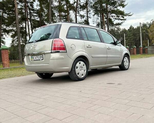 Серый Опель Зафира, объемом двигателя 1.8 л и пробегом 221 тыс. км за 4750 $, фото 7 на Automoto.ua
