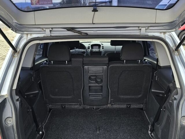 Серый Опель Зафира, объемом двигателя 1.6 л и пробегом 287 тыс. км за 4500 $, фото 9 на Automoto.ua