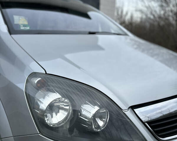 Серый Опель Зафира, объемом двигателя 1.8 л и пробегом 197 тыс. км за 5999 $, фото 32 на Automoto.ua