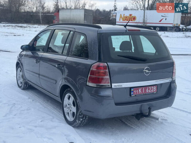 Серый Опель Зафира, объемом двигателя 1.8 л и пробегом 284 тыс. км за 5450 $, фото 34 на Automoto.ua