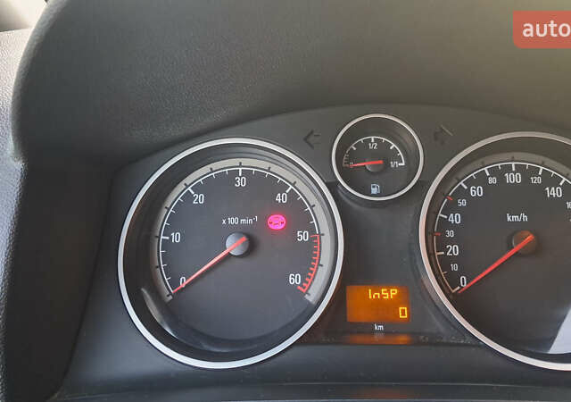 Сірий Опель Зафіра, об'ємом двигуна 1.91 л та пробігом 232 тис. км за 5250 $, фото 56 на Automoto.ua
