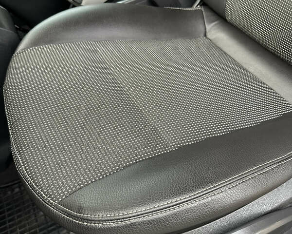 Серый Опель Зафира, объемом двигателя 1.8 л и пробегом 197 тыс. км за 5999 $, фото 19 на Automoto.ua