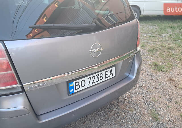 Сірий Опель Зафіра, об'ємом двигуна 1.91 л та пробігом 232 тис. км за 5250 $, фото 22 на Automoto.ua