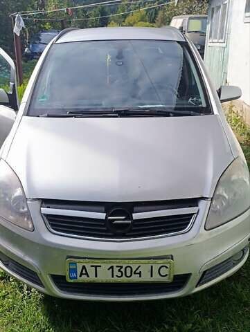 Серый Опель Зафира, объемом двигателя 1.91 л и пробегом 269 тыс. км за 5500 $, фото 2 на Automoto.ua