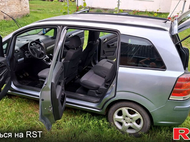 Серый Опель Зафира, объемом двигателя 1.6 л и пробегом 323 тыс. км за 4100 $, фото 10 на Automoto.ua