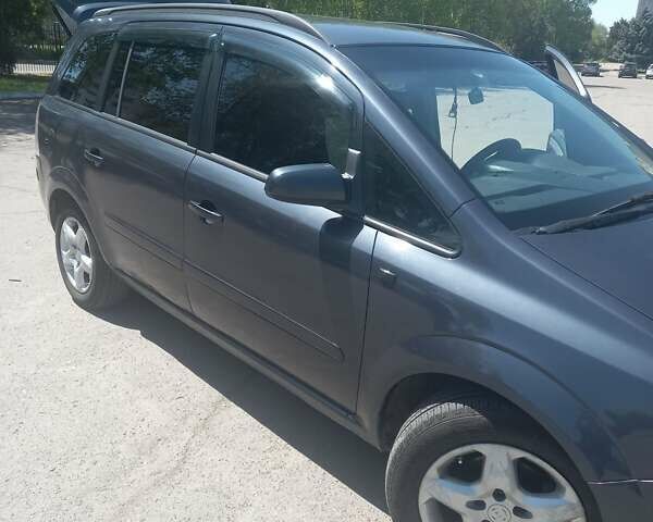 Серый Опель Зафира, объемом двигателя 1.8 л и пробегом 459 тыс. км за 5450 $, фото 17 на Automoto.ua