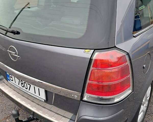 Серый Опель Зафира, объемом двигателя 1.8 л и пробегом 169 тыс. км за 7500 $, фото 13 на Automoto.ua