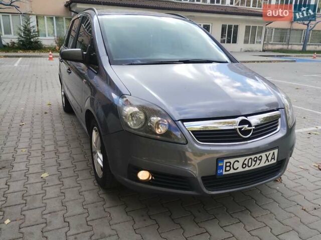 Серый Опель Зафира, объемом двигателя 2.2 л и пробегом 280 тыс. км за 4999 $, фото 13 на Automoto.ua
