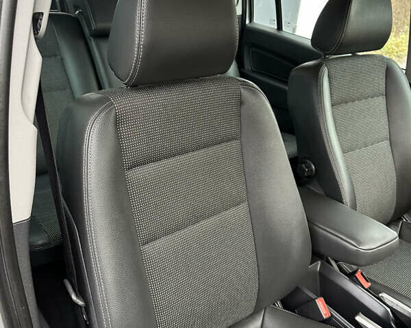 Серый Опель Зафира, объемом двигателя 1.8 л и пробегом 197 тыс. км за 5999 $, фото 13 на Automoto.ua