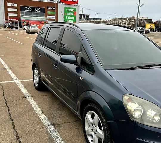 Серый Опель Зафира, объемом двигателя 1.9 л и пробегом 450 тыс. км за 5000 $, фото 6 на Automoto.ua