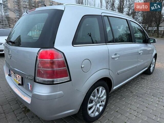 Сірий Опель Зафіра, об'ємом двигуна 1.9 л та пробігом 171 тис. км за 5700 $, фото 13 на Automoto.ua