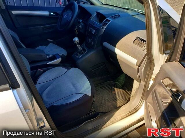 Сірий Опель Зафіра, об'ємом двигуна 1.6 л та пробігом 270 тис. км за 5000 $, фото 5 на Automoto.ua