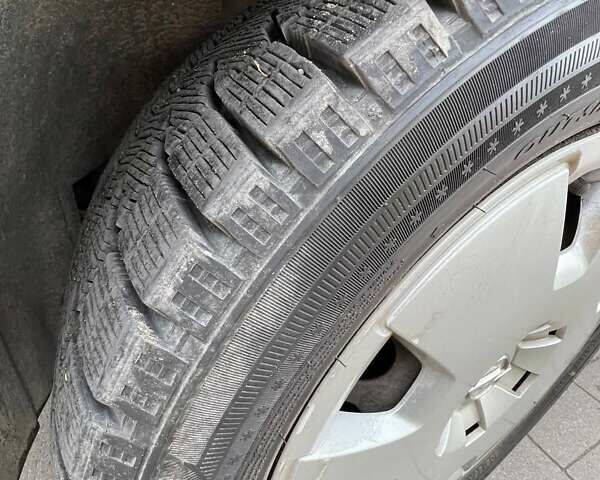 Серый Опель Зафира, объемом двигателя 1.8 л и пробегом 221 тыс. км за 4750 $, фото 21 на Automoto.ua