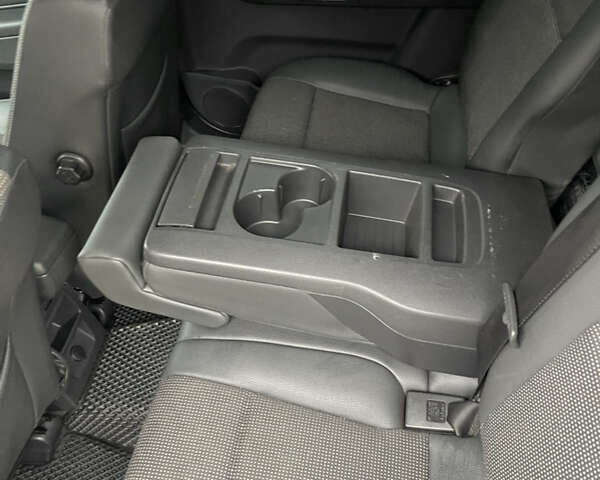 Серый Опель Зафира, объемом двигателя 2.2 л и пробегом 215 тыс. км за 8200 $, фото 26 на Automoto.ua