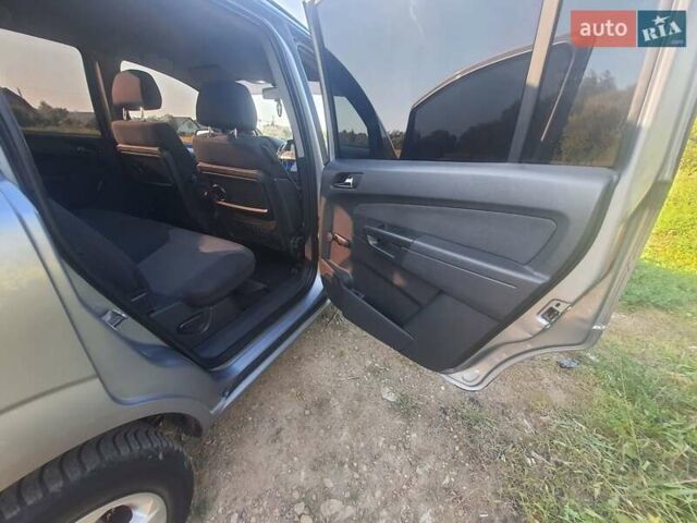 Сірий Опель Зафіра, об'ємом двигуна 1.91 л та пробігом 265 тис. км за 6000 $, фото 13 на Automoto.ua