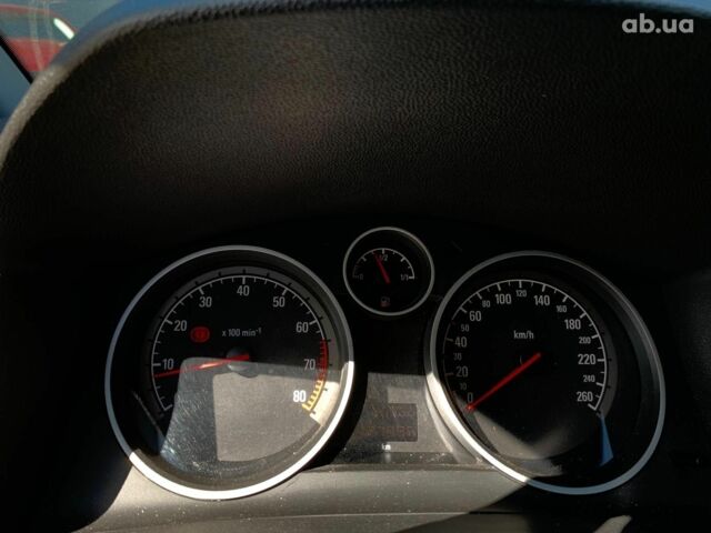 Сірий Опель Зафіра, об'ємом двигуна 1.8 л та пробігом 197 тис. км за 7190 $, фото 25 на Automoto.ua