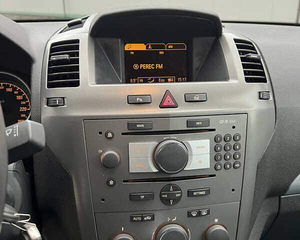 Серый Опель Зафира, объемом двигателя 1.8 л и пробегом 232 тыс. км за 6300 $, фото 34 на Automoto.ua