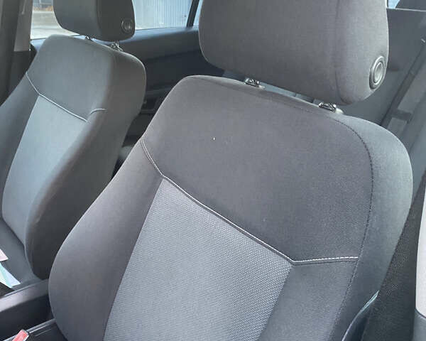 Серый Опель Зафира, объемом двигателя 1.8 л и пробегом 217 тыс. км за 5600 $, фото 13 на Automoto.ua