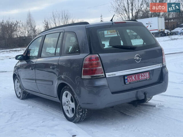 Серый Опель Зафира, объемом двигателя 1.8 л и пробегом 284 тыс. км за 5450 $, фото 32 на Automoto.ua