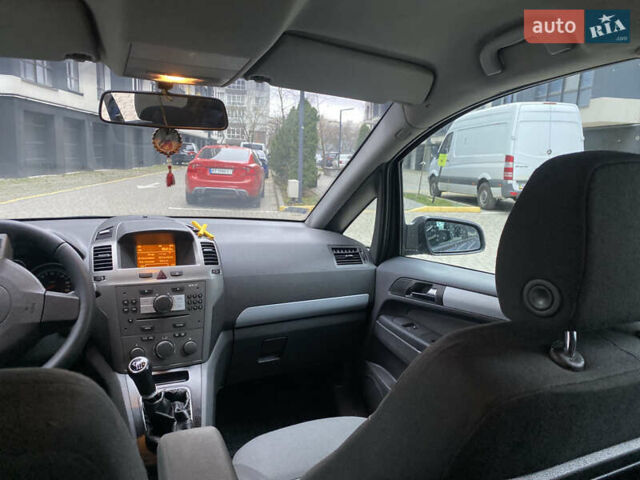 Сірий Опель Зафіра, об'ємом двигуна 1.9 л та пробігом 317 тис. км за 4799 $, фото 21 на Automoto.ua