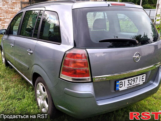Серый Опель Зафира, объемом двигателя 1.6 л и пробегом 323 тыс. км за 4100 $, фото 5 на Automoto.ua