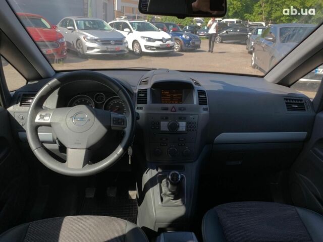 Сірий Опель Зафіра, об'ємом двигуна 1.8 л та пробігом 197 тис. км за 7190 $, фото 30 на Automoto.ua