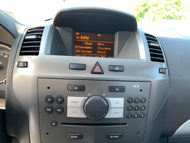 Сірий Опель Зафіра, об'ємом двигуна 1.8 л та пробігом 197 тис. км за 7190 $, фото 26 на Automoto.ua