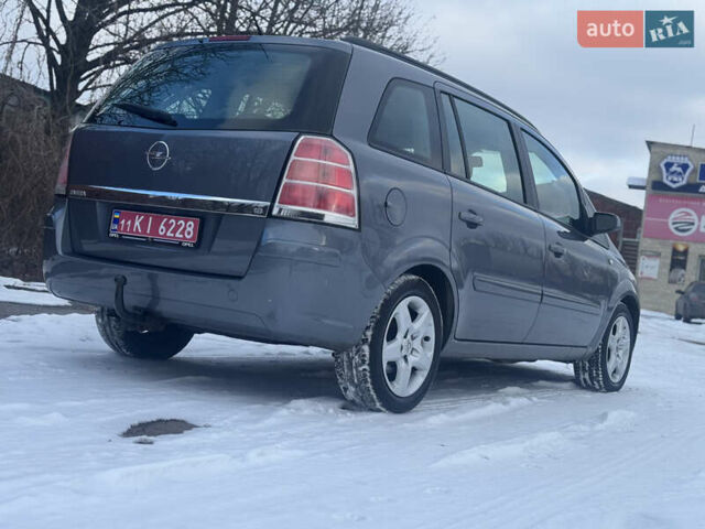 Серый Опель Зафира, объемом двигателя 1.8 л и пробегом 284 тыс. км за 5450 $, фото 46 на Automoto.ua