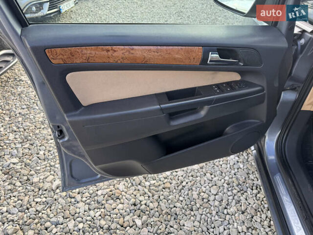 Серый Опель Зафира, объемом двигателя 2.2 л и пробегом 285 тыс. км за 4200 $, фото 14 на Automoto.ua