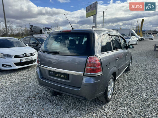 Серый Опель Зафира, объемом двигателя 2.2 л и пробегом 285 тыс. км за 4200 $, фото 11 на Automoto.ua