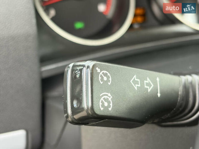 Серый Опель Зафира, объемом двигателя 1.8 л и пробегом 196 тыс. км за 5490 $, фото 32 на Automoto.ua