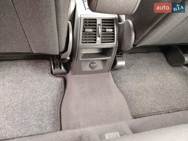 Серый Опель Зафира, объемом двигателя 1.8 л и пробегом 188 тыс. км за 6350 $, фото 26 на Automoto.ua