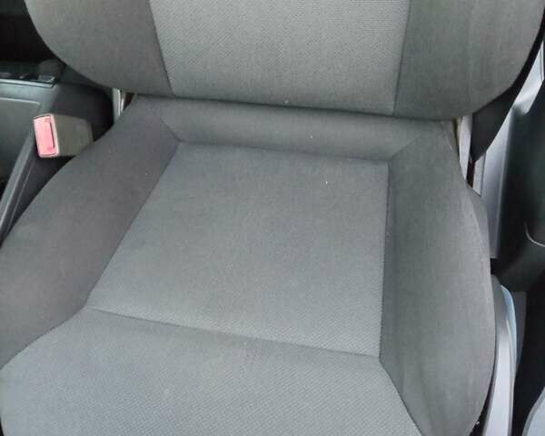 Сірий Опель Зафіра, об'ємом двигуна 1.91 л та пробігом 319 тис. км за 5800 $, фото 18 на Automoto.ua