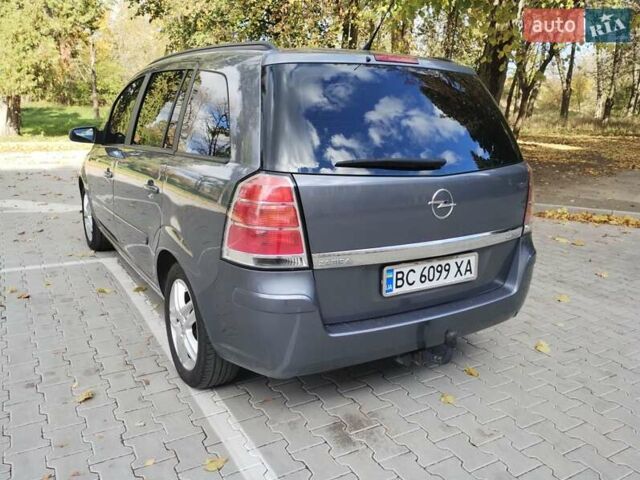 Серый Опель Зафира, объемом двигателя 2.2 л и пробегом 280 тыс. км за 4999 $, фото 6 на Automoto.ua