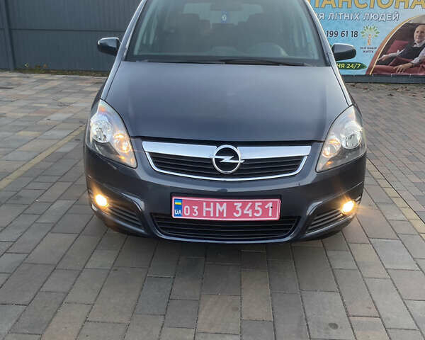 Серый Опель Зафира, объемом двигателя 1.8 л и пробегом 217 тыс. км за 5600 $, фото 34 на Automoto.ua