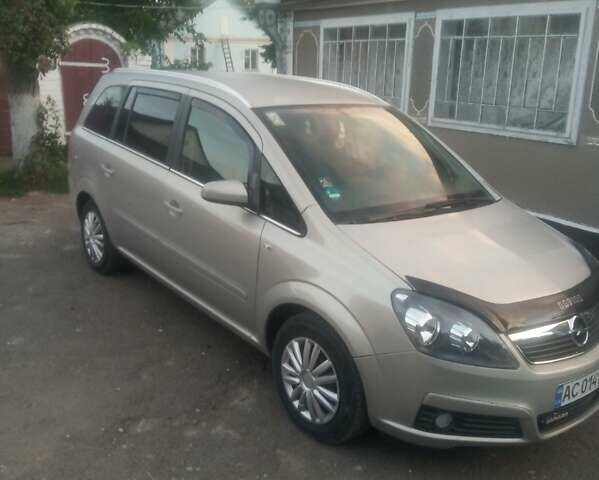 Серый Опель Зафира, объемом двигателя 1.8 л и пробегом 273 тыс. км за 5100 $, фото 1 на Automoto.ua