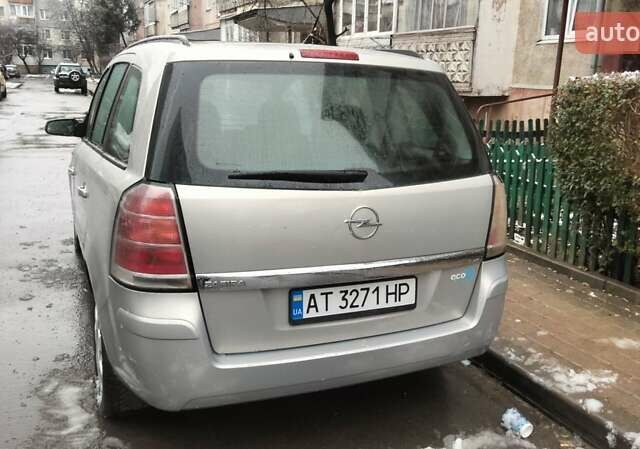 Сірий Опель Зафіра, об'ємом двигуна 1.6 л та пробігом 312 тис. км за 5250 $, фото 6 на Automoto.ua