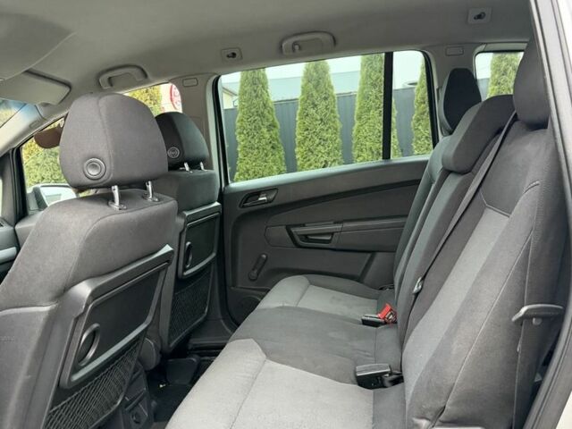 Сірий Опель Зафіра, об'ємом двигуна 1.9 л та пробігом 270 тис. км за 5700 $, фото 6 на Automoto.ua