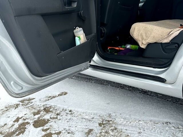 Серый Опель Зафира, объемом двигателя 1.8 л и пробегом 201 тыс. км за 5500 $, фото 5 на Automoto.ua