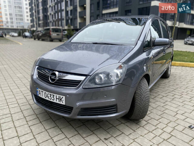 Сірий Опель Зафіра, об'ємом двигуна 1.9 л та пробігом 317 тис. км за 4799 $, фото 4 на Automoto.ua