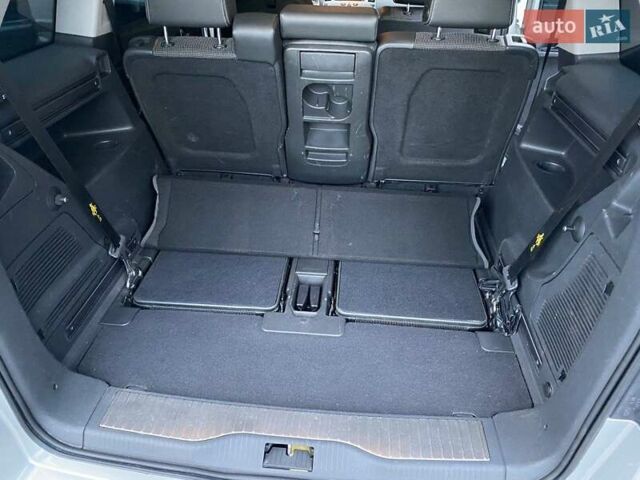 Серый Опель Зафира, объемом двигателя 1.9 л и пробегом 284 тыс. км за 6500 $, фото 2 на Automoto.ua