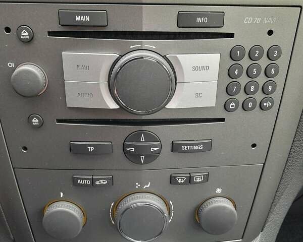 Серый Опель Зафира, объемом двигателя 1.8 л и пробегом 188 тыс. км за 6350 $, фото 21 на Automoto.ua