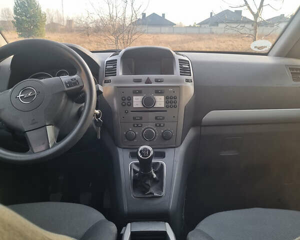 Сірий Опель Зафіра, об'ємом двигуна 1.91 л та пробігом 335 тис. км за 5300 $, фото 3 на Automoto.ua