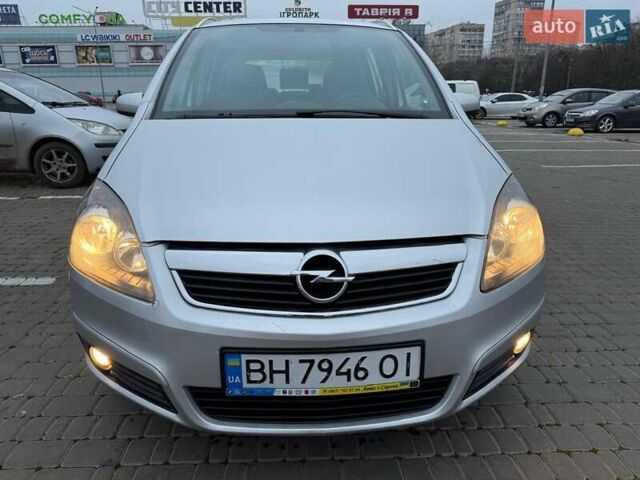 Сірий Опель Зафіра, об'ємом двигуна 1.9 л та пробігом 171 тис. км за 5700 $, фото 9 на Automoto.ua