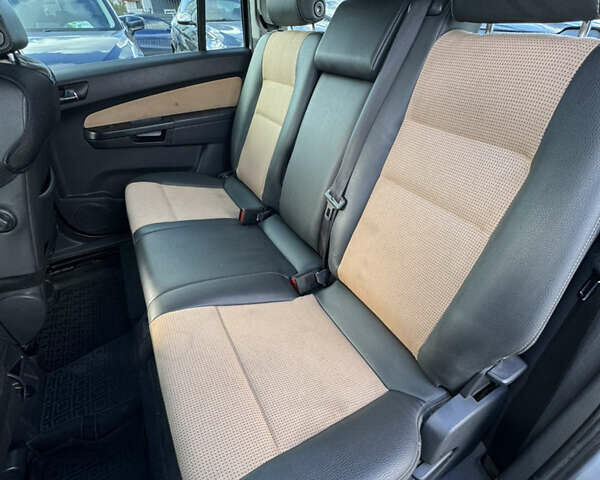 Серый Опель Зафира, объемом двигателя 2.2 л и пробегом 285 тыс. км за 4200 $, фото 19 на Automoto.ua