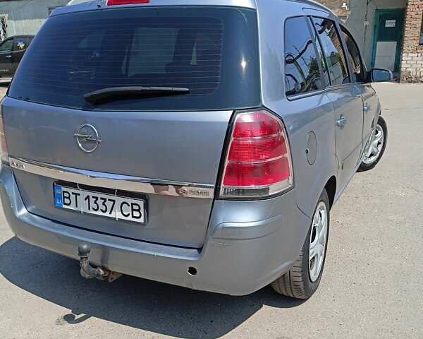 Сірий Опель Зафіра, об'ємом двигуна 1.9 л та пробігом 262 тис. км за 5430 $, фото 5 на Automoto.ua