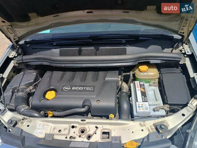 Серый Опель Зафира, объемом двигателя 0 л и пробегом 298 тыс. км за 5800 $, фото 6 на Automoto.ua