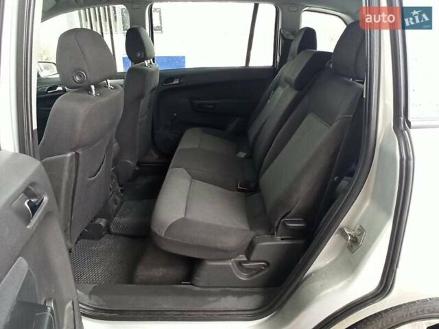 Серый Опель Зафира, объемом двигателя 1.8 л и пробегом 203 тыс. км за 6300 $, фото 10 на Automoto.ua